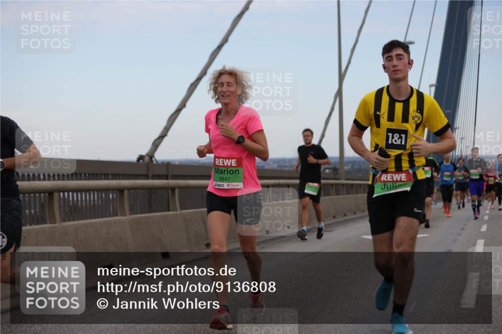 03.10.2025 - Köhlbrandbrückenlauf Jannik Wohlers http://msf.ph/oto/9136808 03.10.2025 15:24:47 Position 1 8847, 1, 1 meine-sportfotos.de