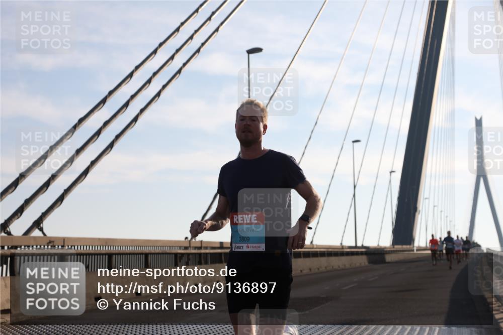 03.10.2025 - Köhlbrandbrückenlauf Yannick Fuchs http://msf.ph/oto/9136897 03.10.2025 08:20:44 Position 2 3809 meine-sportfotos.de
