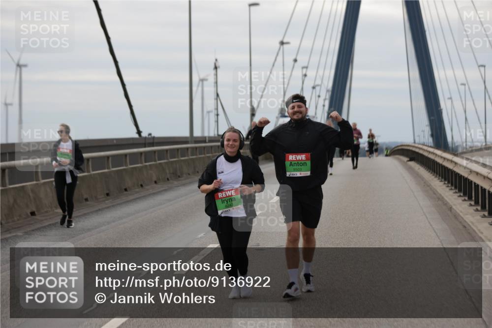 03.10.2025 - Köhlbrandbrückenlauf Jannik Wohlers http://msf.ph/oto/9136922 03.10.2025 16:07:14 Position 1 8243, 8503 meine-sportfotos.de