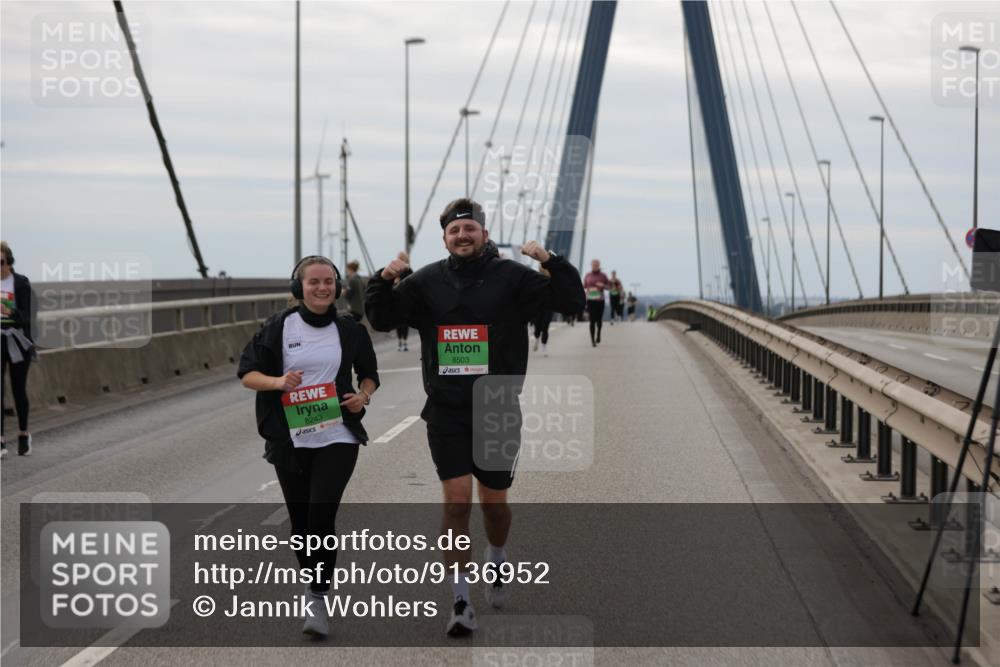 03.10.2025 - Köhlbrandbrückenlauf Jannik Wohlers http://msf.ph/oto/9136952 03.10.2025 16:07:15 Position 1 8243, 8503 meine-sportfotos.de