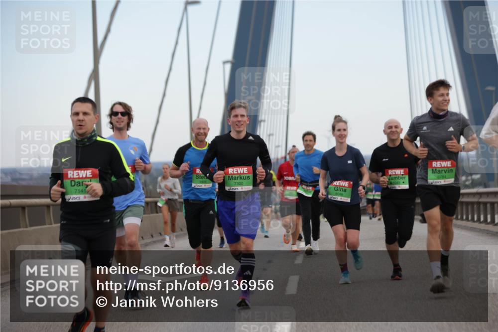 03.10.2025 - Köhlbrandbrückenlauf Jannik Wohlers http://msf.ph/oto/9136956 03.10.2025 15:24:51 Position 1 7141, 9409, 7300, 8784, 8049, 8048 meine-sportfotos.de