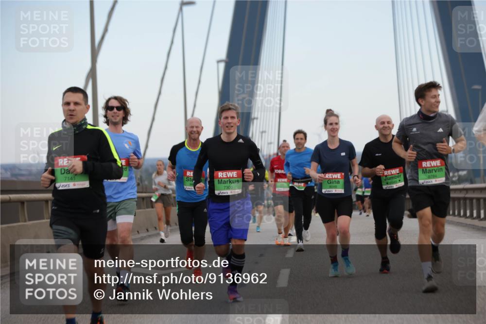 03.10.2025 - Köhlbrandbrückenlauf Jannik Wohlers http://msf.ph/oto/9136962 03.10.2025 15:24:51 Position 1 7141, 7300, 8048, 8049, 8784 meine-sportfotos.de