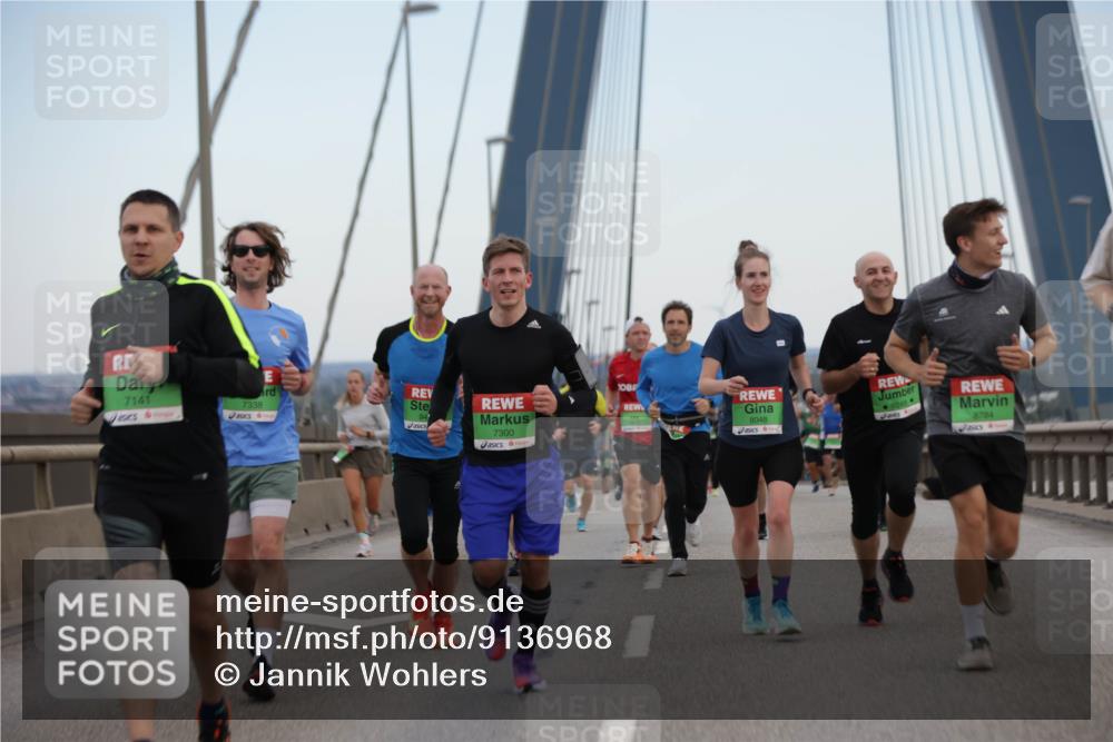 03.10.2025 - Köhlbrandbrückenlauf Jannik Wohlers http://msf.ph/oto/9136968 03.10.2025 15:24:51 Position 1 7141, 7338, 94, 7300, 8048, 8049, 8784 meine-sportfotos.de