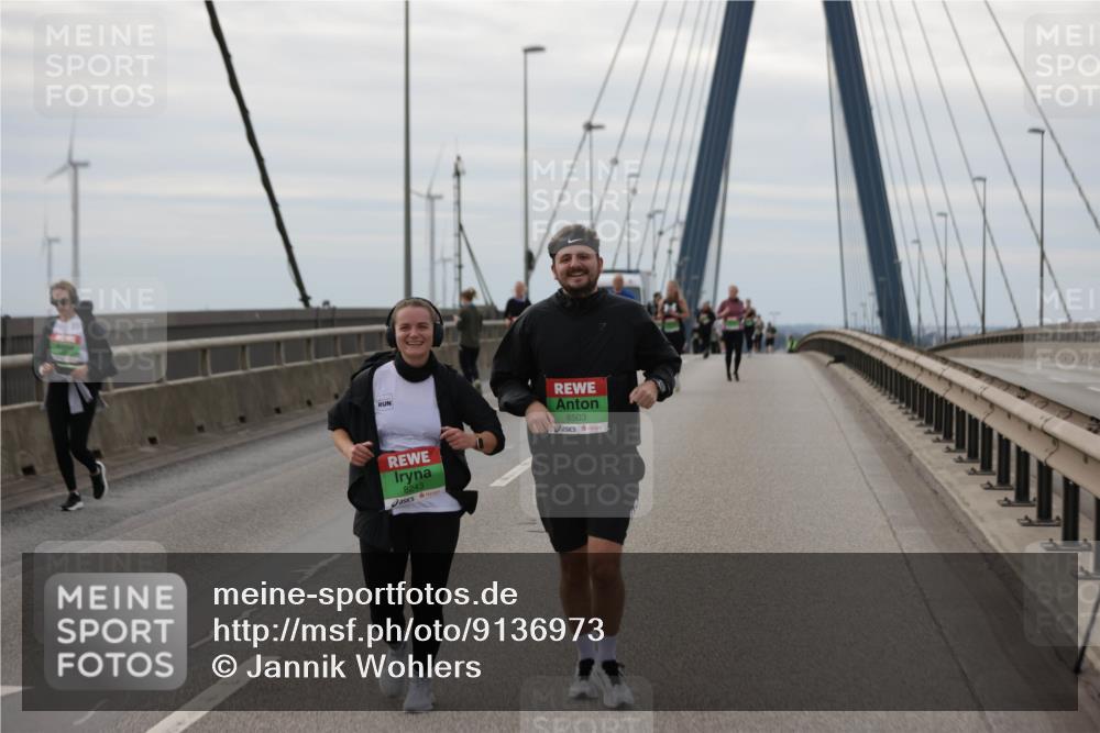 03.10.2025 - Köhlbrandbrückenlauf Jannik Wohlers http://msf.ph/oto/9136973 03.10.2025 16:07:15 Position 1 8243, 8503 meine-sportfotos.de