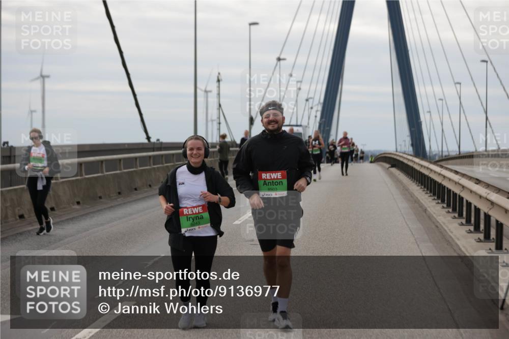 03.10.2025 - Köhlbrandbrückenlauf Jannik Wohlers http://msf.ph/oto/9136977 03.10.2025 16:07:15 Position 1 8243, 8503 meine-sportfotos.de