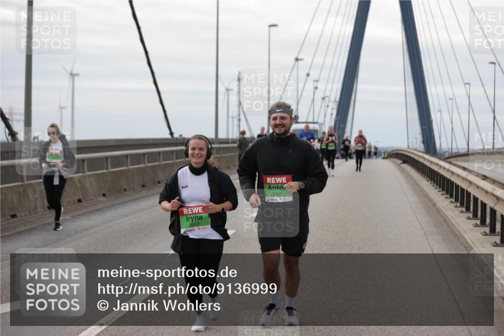03.10.2025 - Köhlbrandbrückenlauf Jannik Wohlers http://msf.ph/oto/9136999 03.10.2025 16:07:16 Position 1 8243, 8503 meine-sportfotos.de