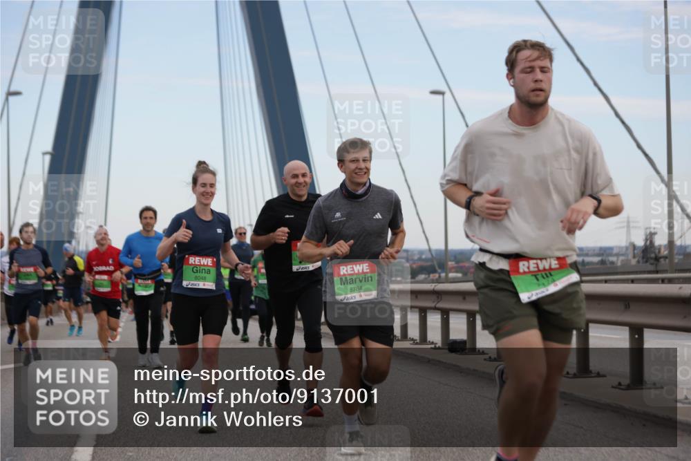 03.10.2025 - Köhlbrandbrückenlauf Jannik Wohlers http://msf.ph/oto/9137001 03.10.2025 15:24:52 Position 1 8048, 8784 meine-sportfotos.de