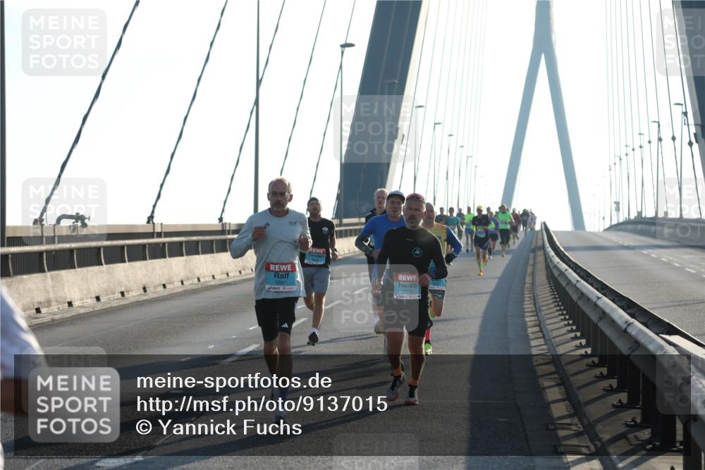 03.10.2025 - Köhlbrandbrückenlauf Yannick Fuchs http://msf.ph/oto/9137015 03.10.2025 08:20:54 Position 2 3267 meine-sportfotos.de