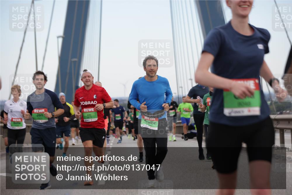 03.10.2025 - Köhlbrandbrückenlauf Jannik Wohlers http://msf.ph/oto/9137047 03.10.2025 15:24:54 Position 1 7923, 9670, 9566, 3048 meine-sportfotos.de