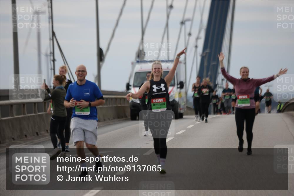 03.10.2025 - Köhlbrandbrückenlauf Jannik Wohlers http://msf.ph/oto/9137065 03.10.2025 16:07:21 Position 1 8186 meine-sportfotos.de