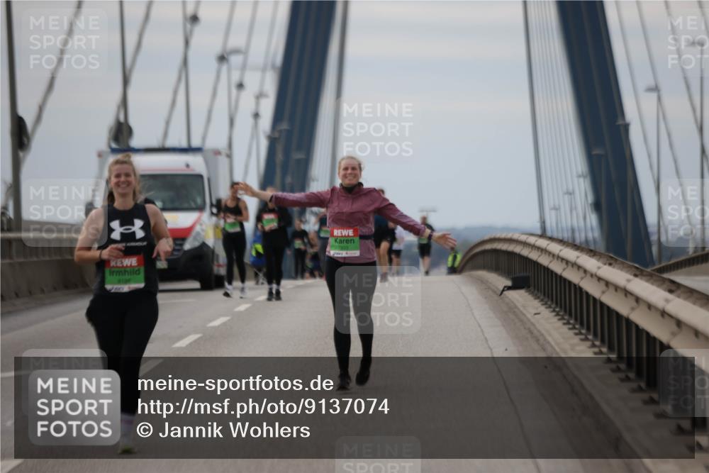 03.10.2025 - Köhlbrandbrückenlauf Jannik Wohlers http://msf.ph/oto/9137074 03.10.2025 16:07:22 Position 1 7833 meine-sportfotos.de