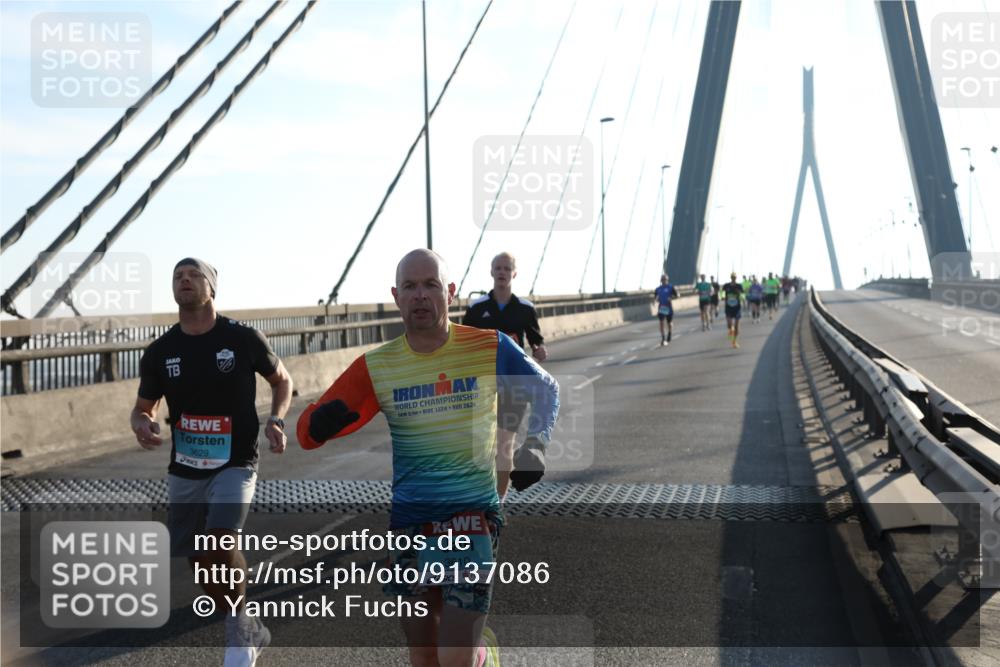 03.10.2025 - Köhlbrandbrückenlauf Yannick Fuchs http://msf.ph/oto/9137086 03.10.2025 08:20:59 Position 2 3629, 2, 4, 112, 26, 2, 3610 meine-sportfotos.de