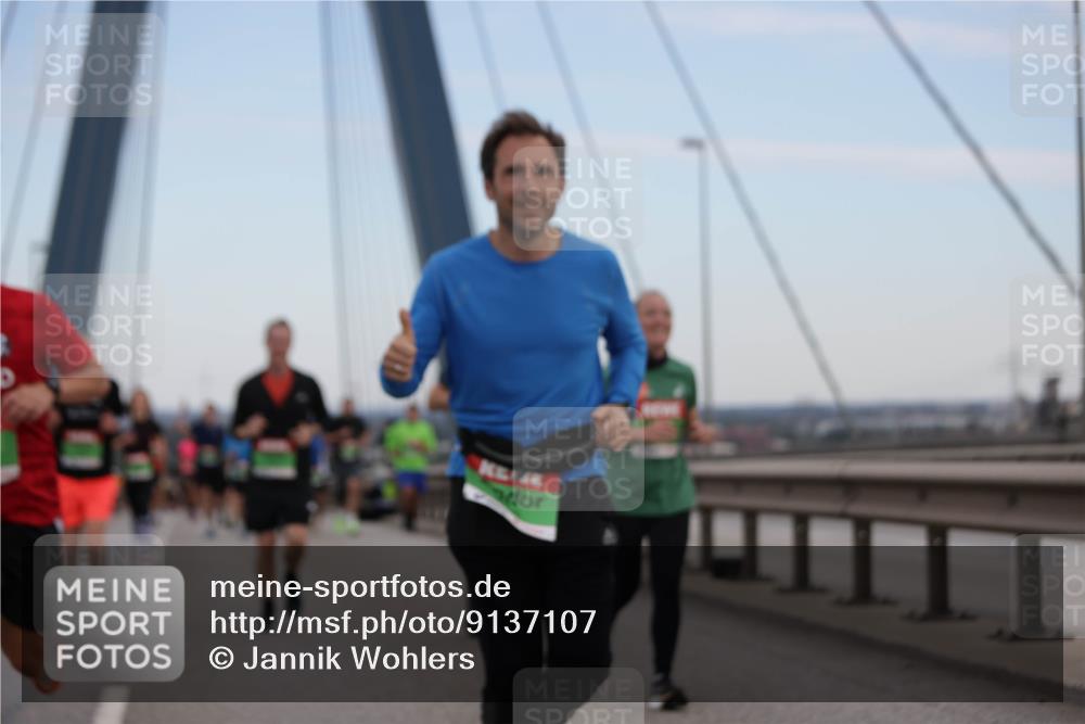 03.10.2025 - Köhlbrandbrückenlauf Jannik Wohlers http://msf.ph/oto/9137107 03.10.2025 15:24:56 Position 1  meine-sportfotos.de