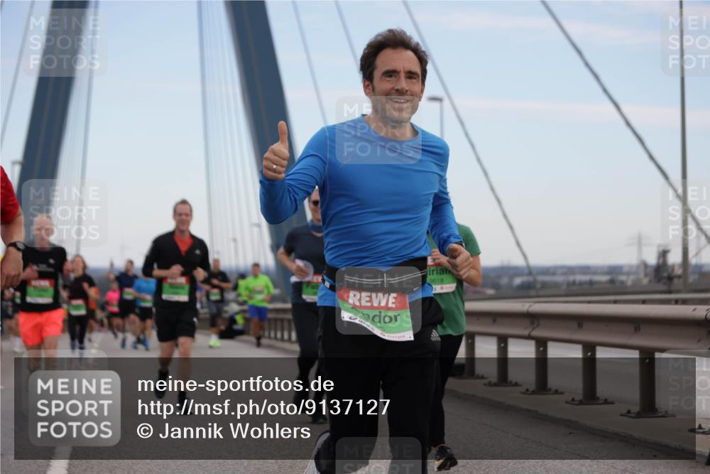 03.10.2025 - Köhlbrandbrückenlauf Jannik Wohlers http://msf.ph/oto/9137127 03.10.2025 15:24:56 Position 1 9618 meine-sportfotos.de