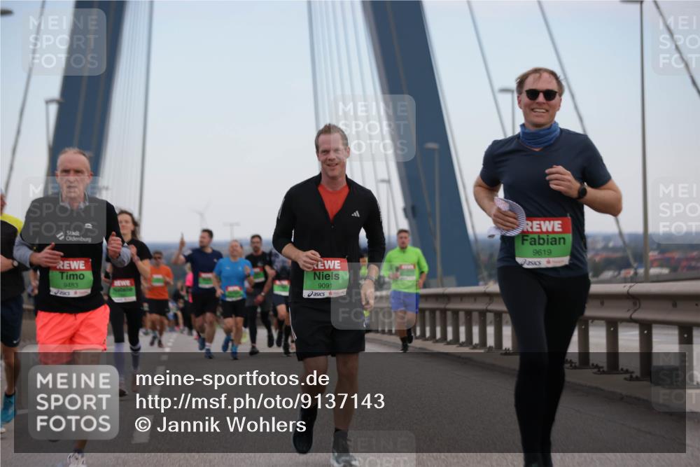 03.10.2025 - Köhlbrandbrückenlauf Jannik Wohlers http://msf.ph/oto/9137143 03.10.2025 15:24:57 Position 1 9483, 9091, 9619 meine-sportfotos.de