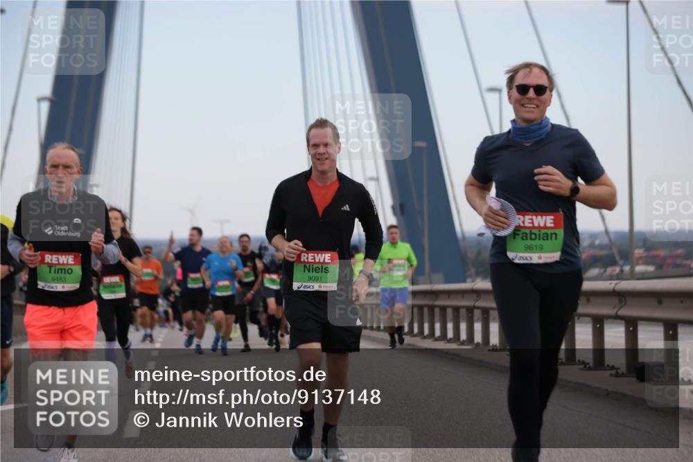 03.10.2025 - Köhlbrandbrückenlauf Jannik Wohlers http://msf.ph/oto/9137148 03.10.2025 15:24:57 Position 1 9483, 9091, 9619 meine-sportfotos.de