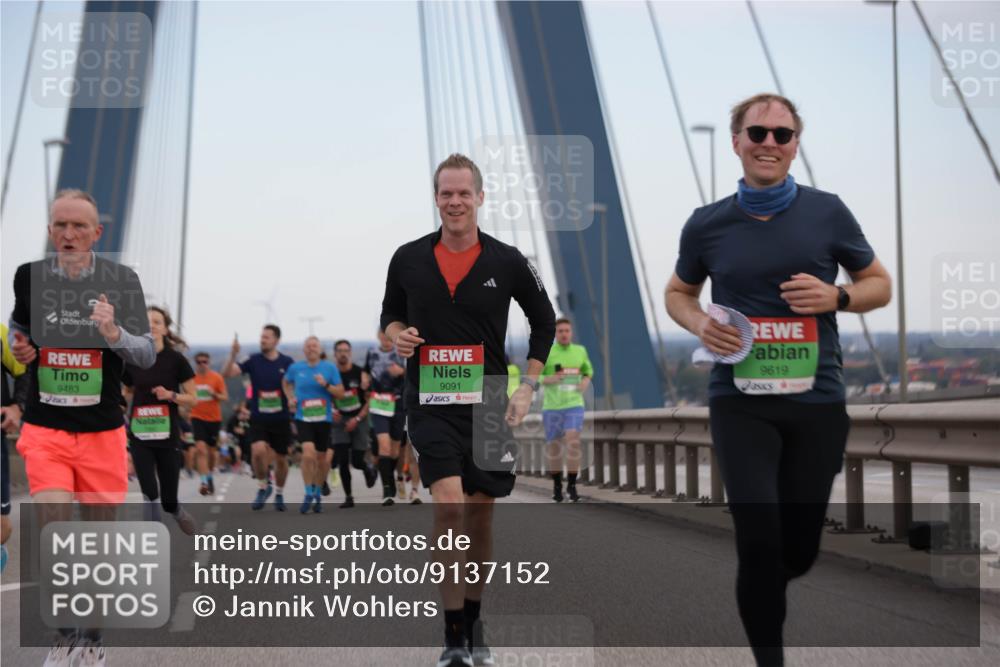 03.10.2025 - Köhlbrandbrückenlauf Jannik Wohlers http://msf.ph/oto/9137152 03.10.2025 15:24:57 Position 1 9483, 9091, 9619 meine-sportfotos.de