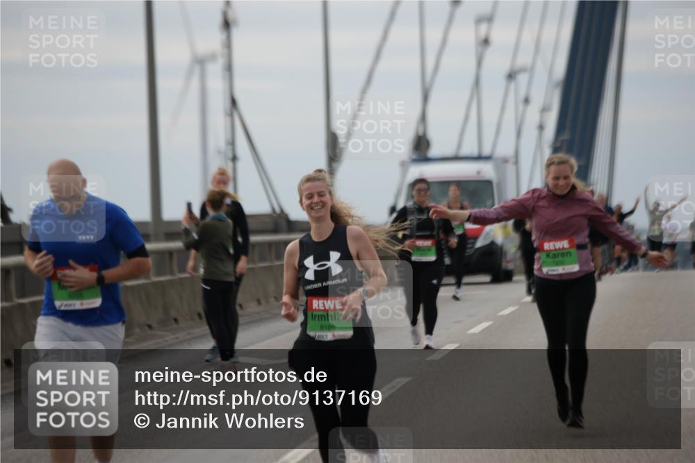 03.10.2025 - Köhlbrandbrückenlauf Jannik Wohlers http://msf.ph/oto/9137169 03.10.2025 16:07:25 Position 1 1677, 8186 meine-sportfotos.de