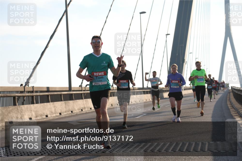 03.10.2025 - Köhlbrandbrückenlauf Yannick Fuchs http://msf.ph/oto/9137172 03.10.2025 08:21:06 Position 2 1268 meine-sportfotos.de