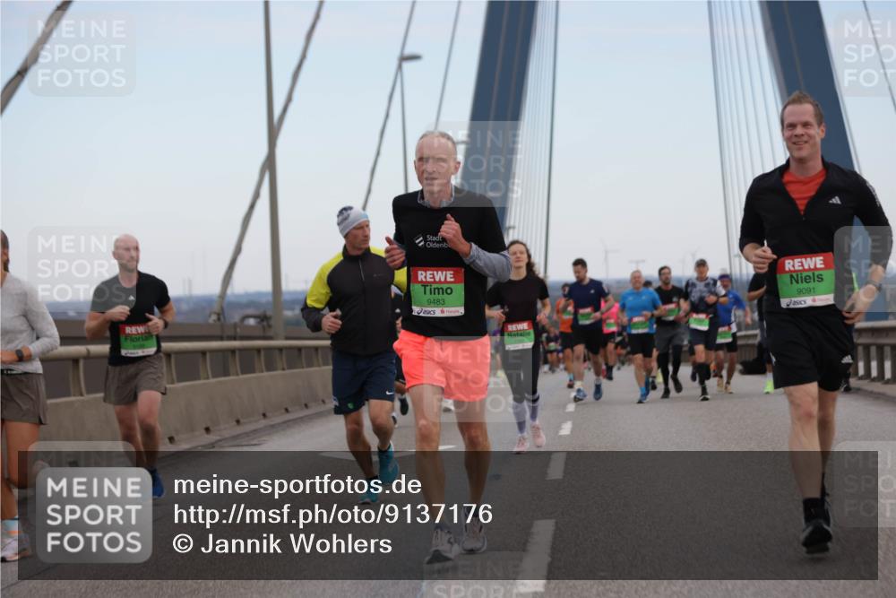 03.10.2025 - Köhlbrandbrückenlauf Jannik Wohlers http://msf.ph/oto/9137176 03.10.2025 15:24:58 Position 1 9483, 9091 meine-sportfotos.de