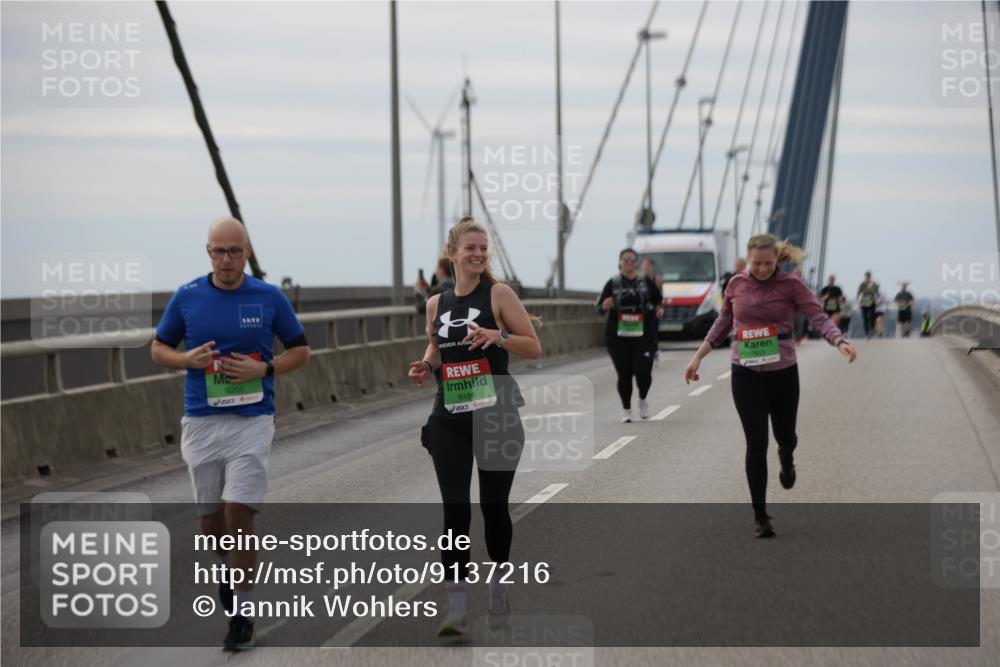 03.10.2025 - Köhlbrandbrückenlauf Jannik Wohlers http://msf.ph/oto/9137216 03.10.2025 16:07:26 Position 1 9255, 8186 meine-sportfotos.de