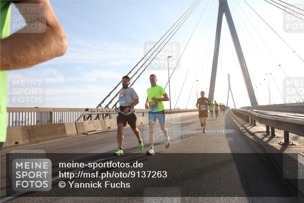 03.10.2025 - Köhlbrandbrückenlauf Yannick Fuchs http://msf.ph/oto/9137263 03.10.2025 08:21:11 Position 2  meine-sportfotos.de