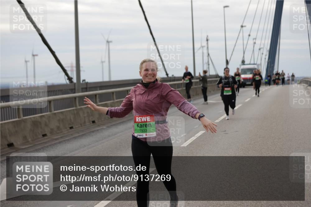03.10.2025 - Köhlbrandbrückenlauf Jannik Wohlers http://msf.ph/oto/9137269 03.10.2025 16:07:30 Position 1 7833 meine-sportfotos.de