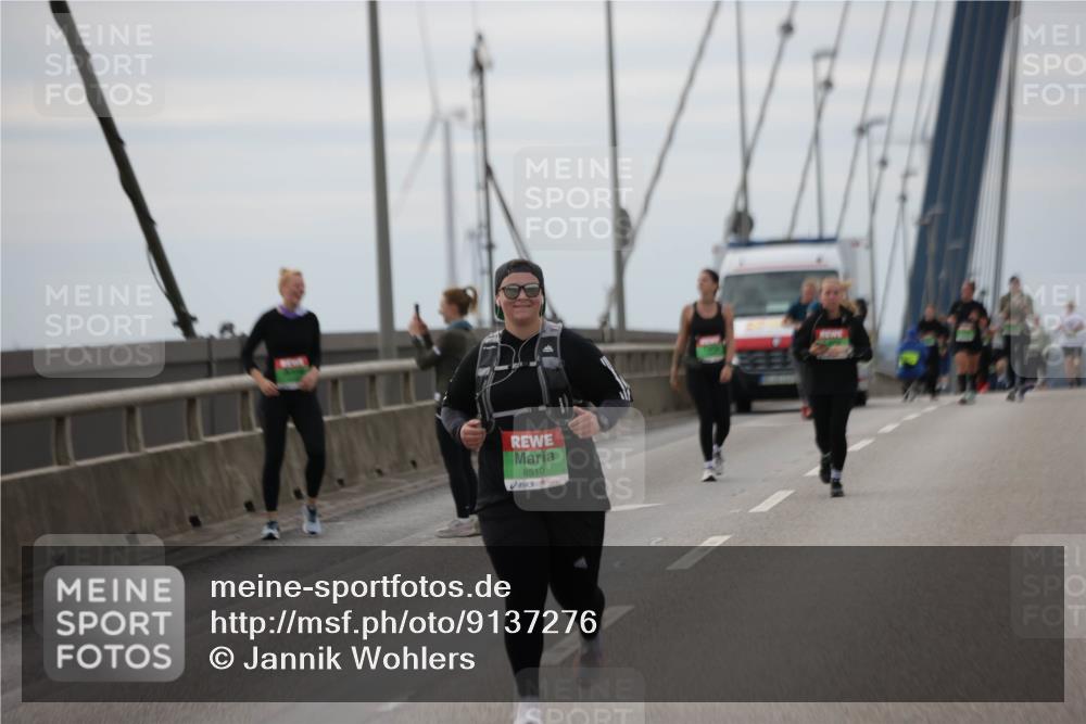 03.10.2025 - Köhlbrandbrückenlauf Jannik Wohlers http://msf.ph/oto/9137276 03.10.2025 16:07:32 Position 1 8510 meine-sportfotos.de