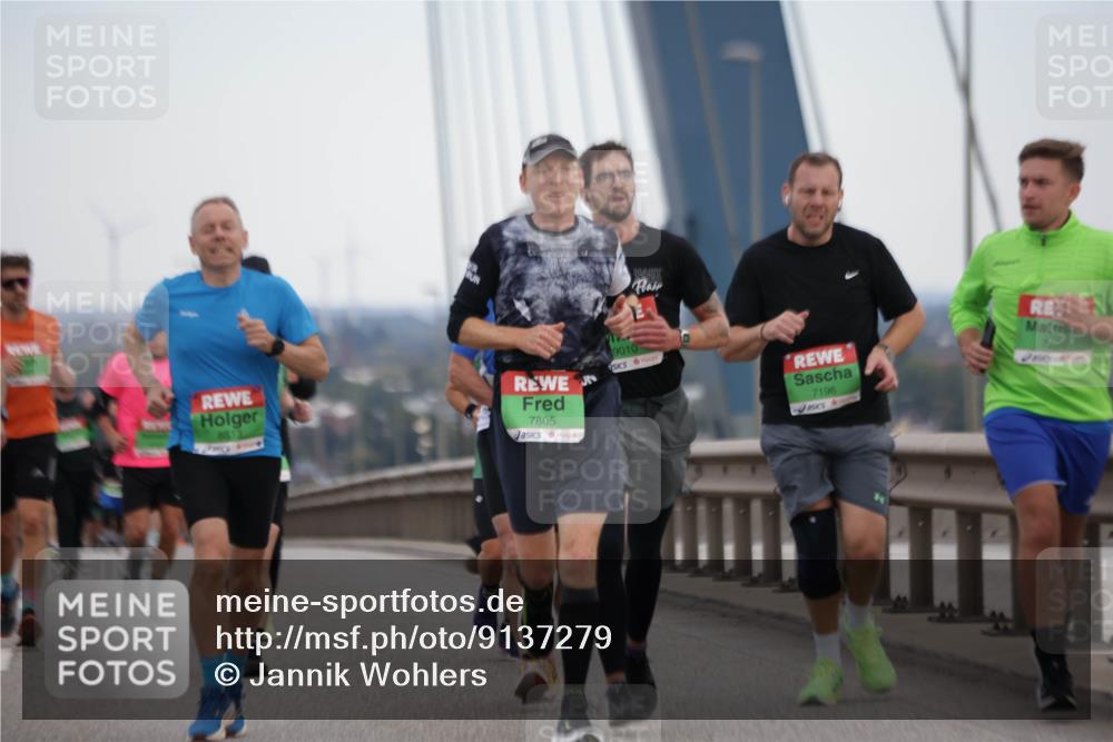 03.10.2025 - Köhlbrandbrückenlauf Jannik Wohlers http://msf.ph/oto/9137279 03.10.2025 15:25:01 Position 1 8813, 7805, 9010, 7196, 7226 meine-sportfotos.de