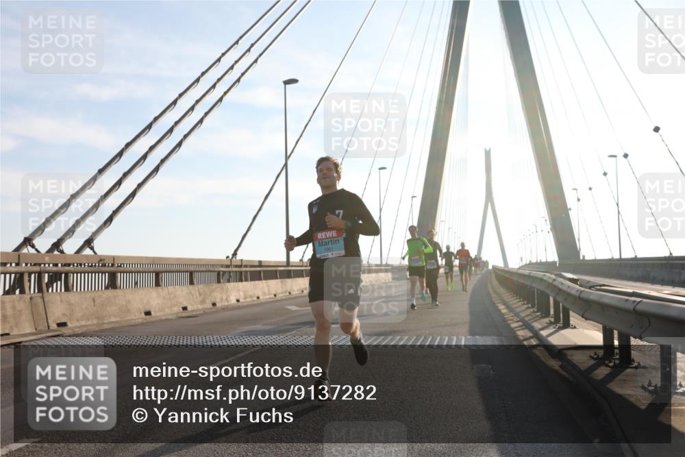03.10.2025 - Köhlbrandbrückenlauf Yannick Fuchs http://msf.ph/oto/9137282 03.10.2025 08:21:12 Position 2 1061 meine-sportfotos.de