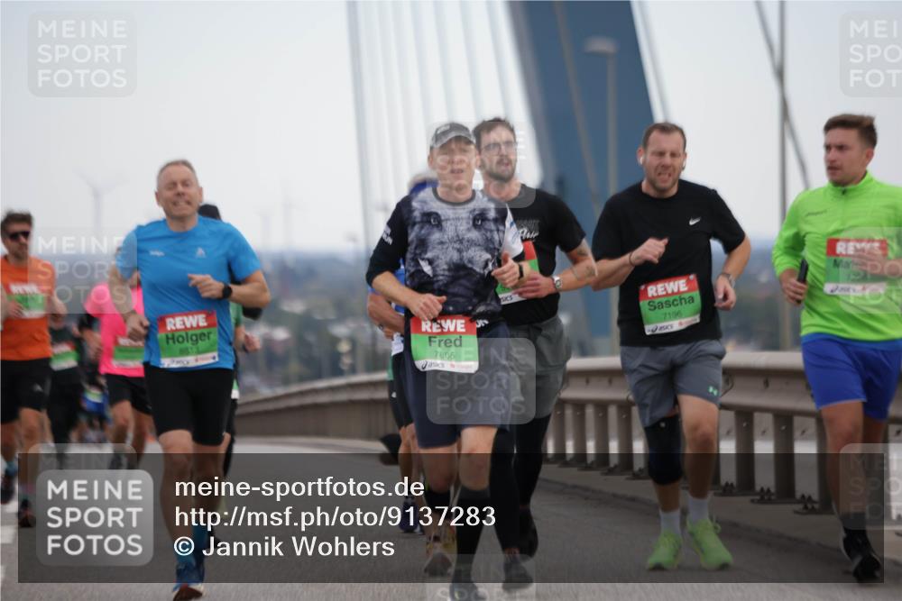 03.10.2025 - Köhlbrandbrückenlauf Jannik Wohlers http://msf.ph/oto/9137283 03.10.2025 15:25:01 Position 1 8813, 7805, 7196 meine-sportfotos.de