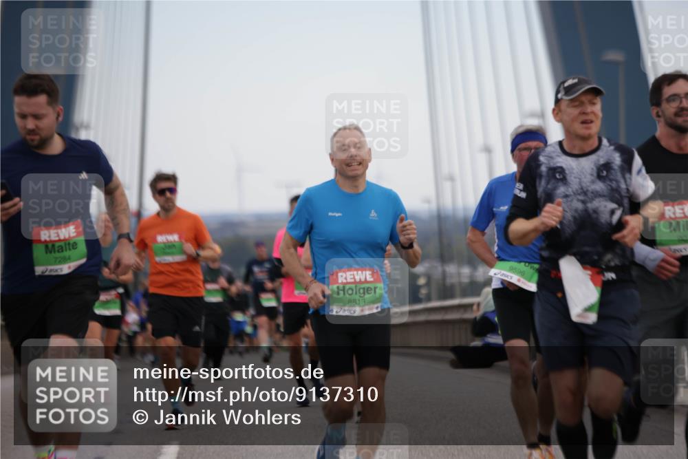 03.10.2025 - Köhlbrandbrückenlauf Jannik Wohlers http://msf.ph/oto/9137310 03.10.2025 15:25:02 Position 1 7284, 8813, 9596 meine-sportfotos.de