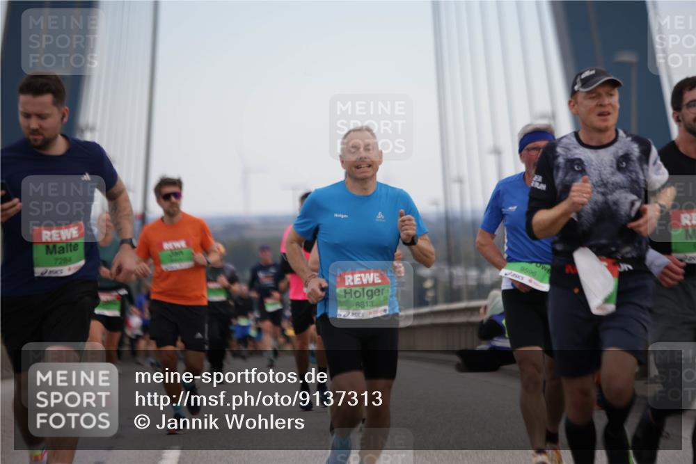 03.10.2025 - Köhlbrandbrückenlauf Jannik Wohlers http://msf.ph/oto/9137313 03.10.2025 15:25:02 Position 1 7284, 8813, 9596 meine-sportfotos.de