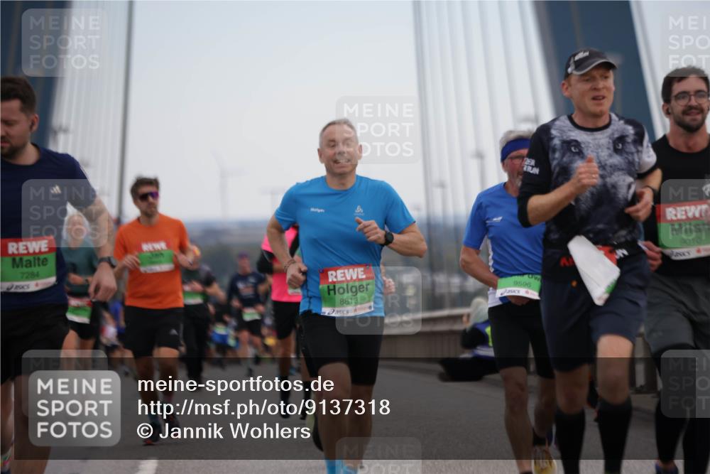 03.10.2025 - Köhlbrandbrückenlauf Jannik Wohlers http://msf.ph/oto/9137318 03.10.2025 15:25:02 Position 1 7284, 8813, 9596, 9010 meine-sportfotos.de