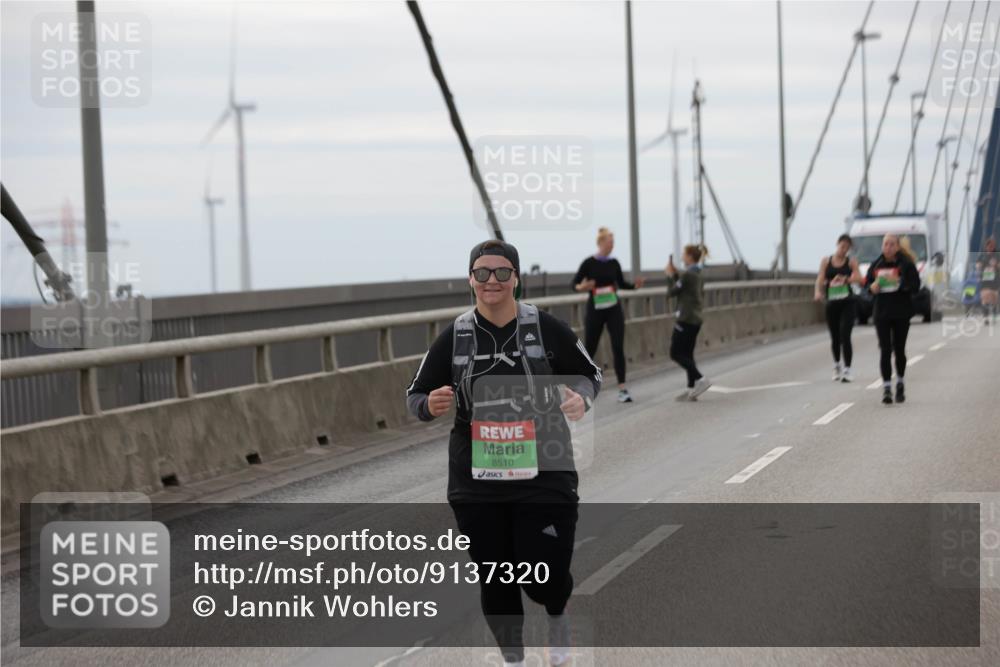 03.10.2025 - Köhlbrandbrückenlauf Jannik Wohlers http://msf.ph/oto/9137320 03.10.2025 16:07:34 Position 1 8510 meine-sportfotos.de
