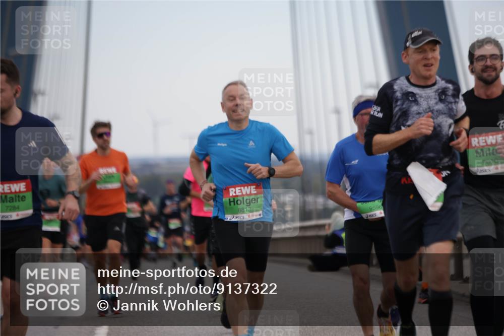 03.10.2025 - Köhlbrandbrückenlauf Jannik Wohlers http://msf.ph/oto/9137322 03.10.2025 15:25:02 Position 1 7284, 8813, 12, 9010, 9596 meine-sportfotos.de