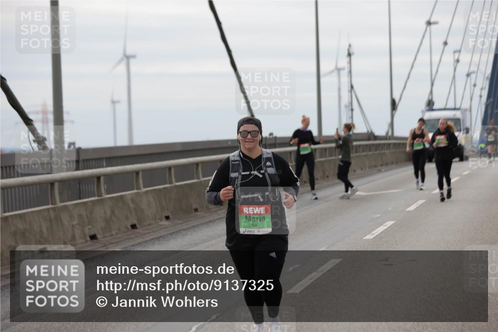 03.10.2025 - Köhlbrandbrückenlauf Jannik Wohlers http://msf.ph/oto/9137325 03.10.2025 16:07:34 Position 1 8510 meine-sportfotos.de