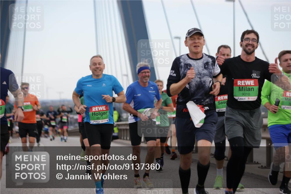 03.10.2025 - Köhlbrandbrückenlauf Jannik Wohlers http://msf.ph/oto/9137360 03.10.2025 15:25:04 Position 1 8813, 9010, 719 meine-sportfotos.de