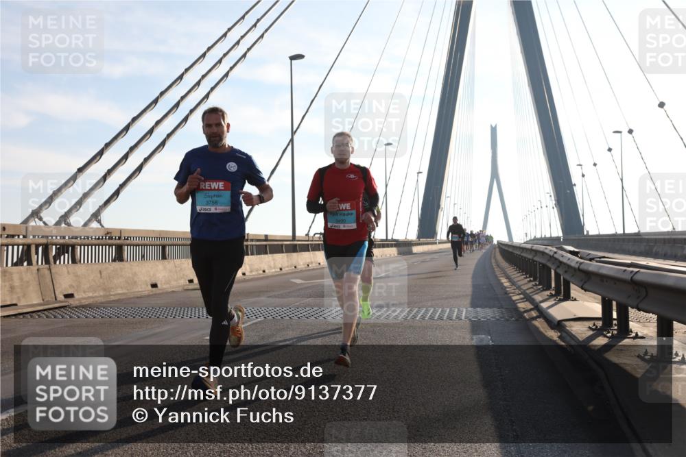 03.10.2025 - Köhlbrandbrückenlauf Yannick Fuchs http://msf.ph/oto/9137377 03.10.2025 08:21:17 Position 2 3756, 3490 meine-sportfotos.de