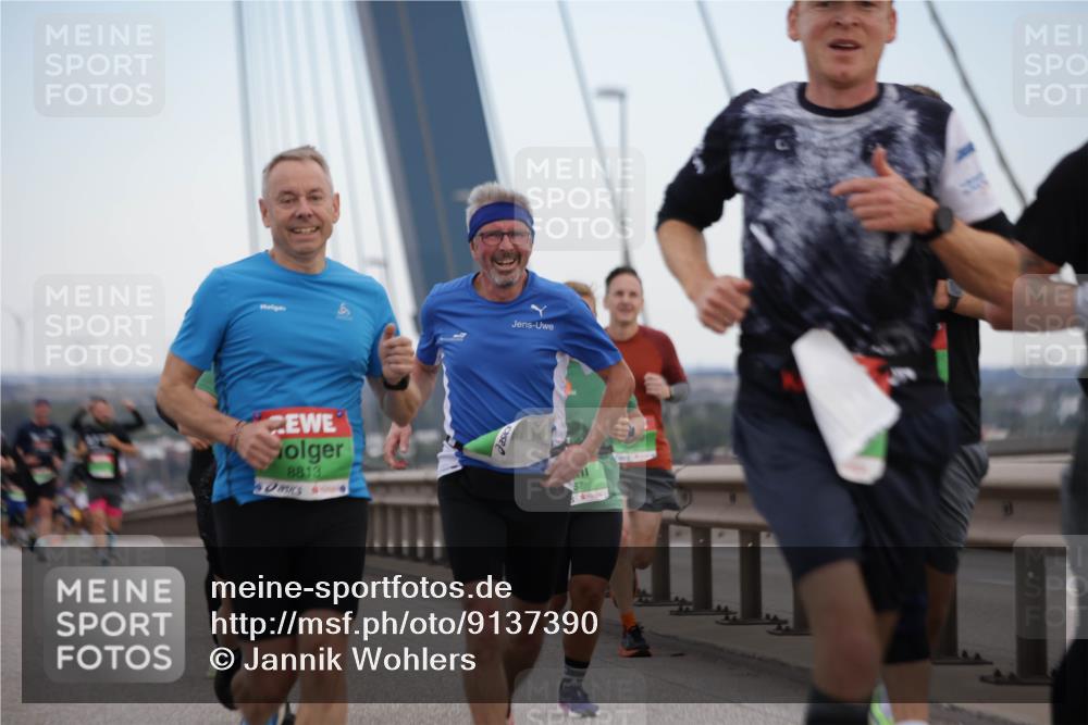03.10.2025 - Köhlbrandbrückenlauf Jannik Wohlers http://msf.ph/oto/9137390 03.10.2025 15:25:04 Position 1 8813, 57 meine-sportfotos.de
