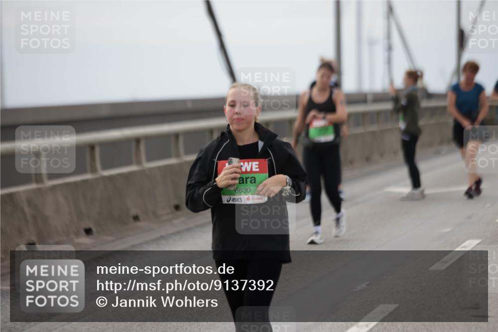 03.10.2025 - Köhlbrandbrückenlauf Jannik Wohlers http://msf.ph/oto/9137392 03.10.2025 16:07:41 Position 1 8630 meine-sportfotos.de