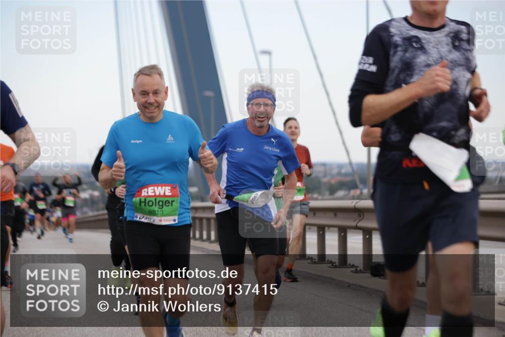 03.10.2025 - Köhlbrandbrückenlauf Jannik Wohlers http://msf.ph/oto/9137415 03.10.2025 15:25:05 Position 1 8813, 00 meine-sportfotos.de