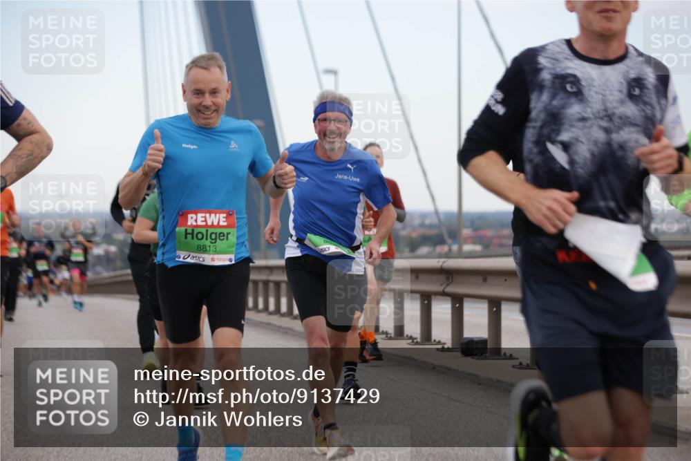 03.10.2025 - Köhlbrandbrückenlauf Jannik Wohlers http://msf.ph/oto/9137429 03.10.2025 15:25:05 Position 1 8813, 959 meine-sportfotos.de