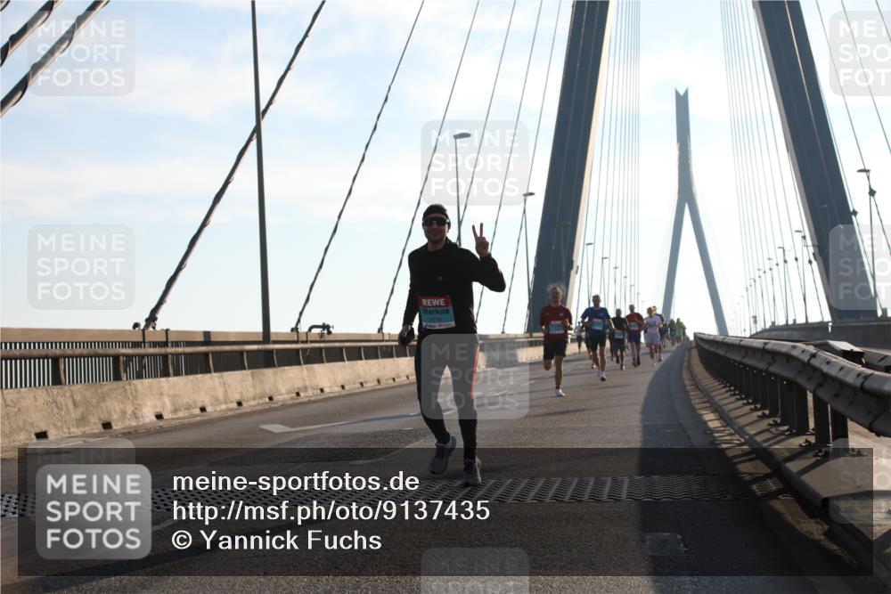 03.10.2025 - Köhlbrandbrückenlauf Yannick Fuchs http://msf.ph/oto/9137435 03.10.2025 08:21:21 Position 2 1019 meine-sportfotos.de