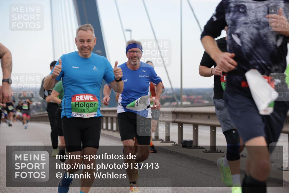 03.10.2025 - Köhlbrandbrückenlauf Jannik Wohlers http://msf.ph/oto/9137443 03.10.2025 15:25:05 Position 1 6, 8813 meine-sportfotos.de