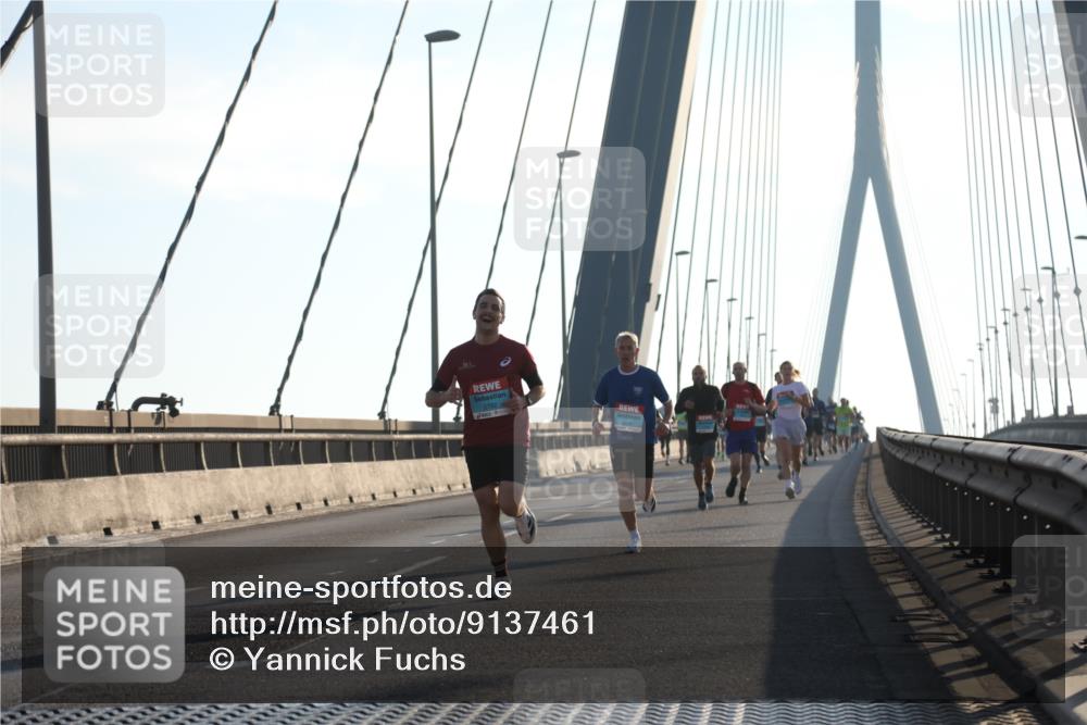 03.10.2025 - Köhlbrandbrückenlauf Yannick Fuchs http://msf.ph/oto/9137461 03.10.2025 08:21:22 Position 2  meine-sportfotos.de