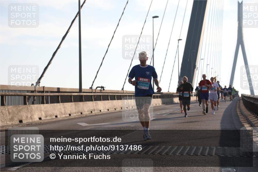 03.10.2025 - Köhlbrandbrückenlauf Yannick Fuchs http://msf.ph/oto/9137486 03.10.2025 08:21:25 Position 2 3078 meine-sportfotos.de