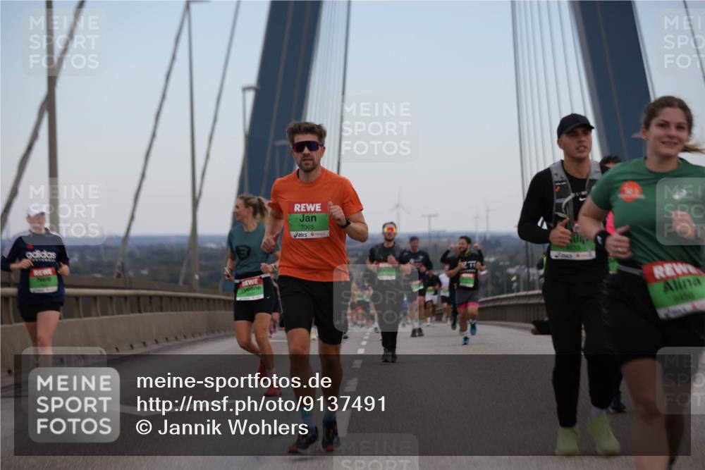 03.10.2025 - Köhlbrandbrückenlauf Jannik Wohlers http://msf.ph/oto/9137491 03.10.2025 15:25:06 Position 1 7365, 9458 meine-sportfotos.de