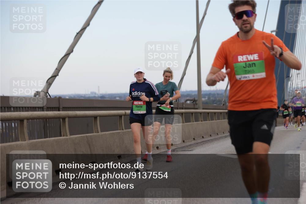 03.10.2025 - Köhlbrandbrückenlauf Jannik Wohlers http://msf.ph/oto/9137554 03.10.2025 15:25:08 Position 1 7547, 7365 meine-sportfotos.de