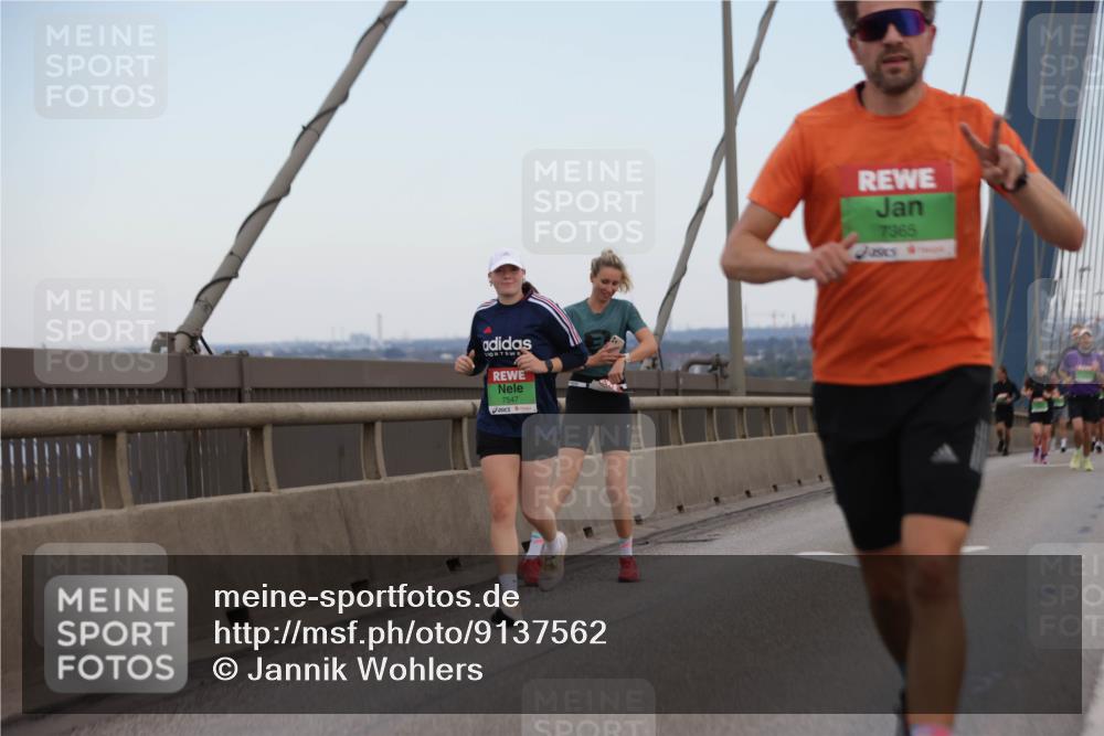 03.10.2025 - Köhlbrandbrückenlauf Jannik Wohlers http://msf.ph/oto/9137562 03.10.2025 15:25:08 Position 1 7547, 7365 meine-sportfotos.de